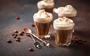 Como fazer um café cremoso no inverno