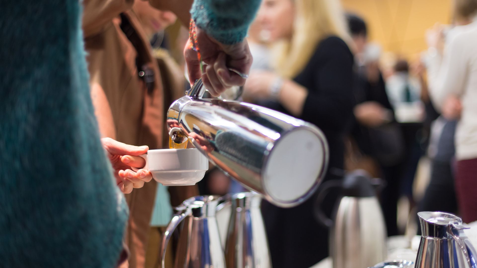 Aluguel de máquina de café para eventos em Florianópolis: transforme sua festa