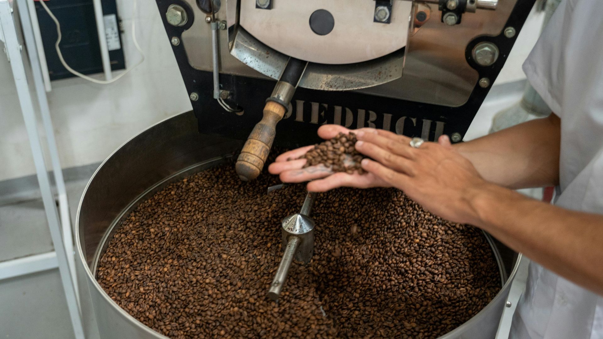 Onde consertar cafeteira e solucionar problemas comuns